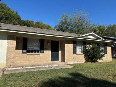 Main picture of 313 Kansas St