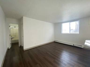 Main picture of 222 NW College Ave