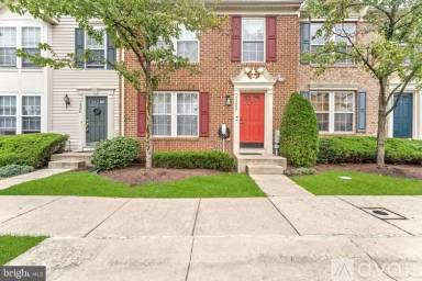 Main picture of 7022 Oak Grove Way