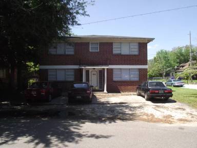 Main picture of 828 Acosta St