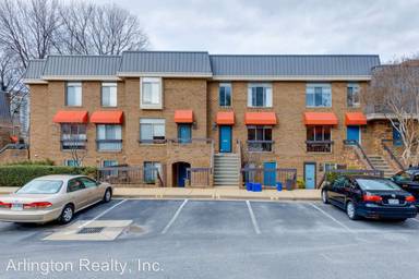 Main picture of 1705 S Hayes St