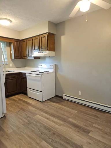 Main picture of 1698 Beechwood Ave NE