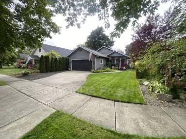 Main picture of 1139 N 6th St