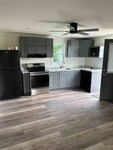 Main picture of 107 S Wood St