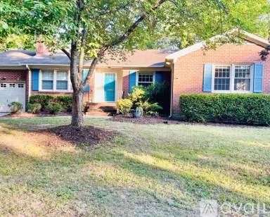 Main picture of 122 Burnham Pl