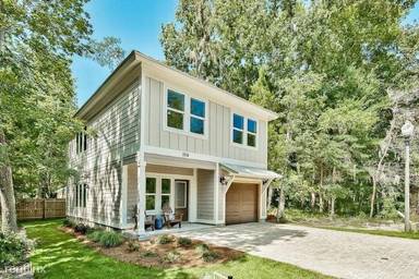 Main picture of 208 Rearden Way
