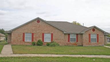 Main picture of 3113 Cedar Hill St