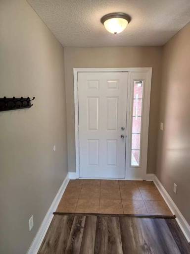 Main picture of 114 Miller St NE
