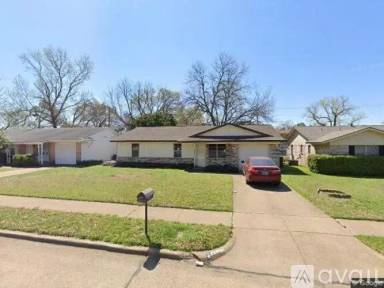 Main picture of 2300 Meadow Crst