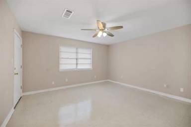 Main picture of 811 S Olive St