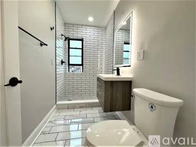 Main picture of 1352 W Carmen Ave