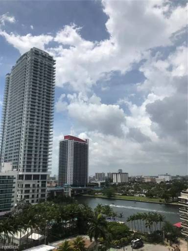 Main picture of Hallmark Condominium Home