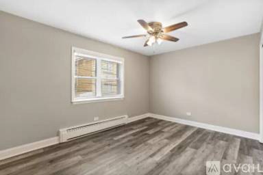 Main picture of 4747 N Ronald St