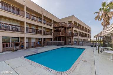 Main picture of 14801 Compass St