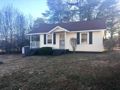 Main picture of 204 Forest St