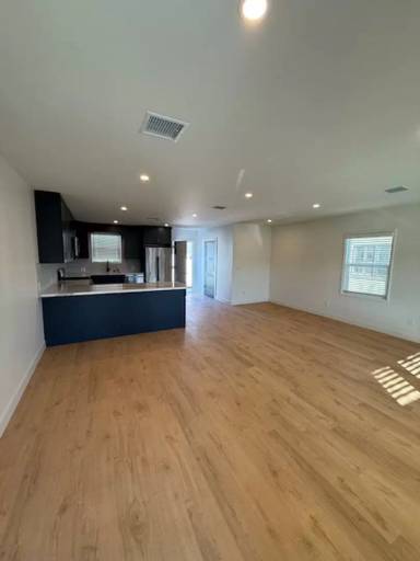 Main picture of 2939 Allred St