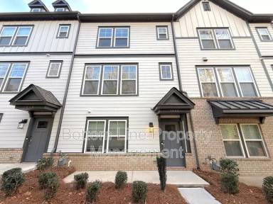 Main picture of 7025 Running Spring Dr
