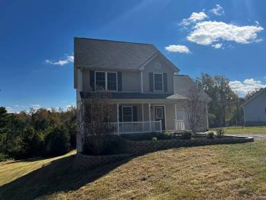 Main picture of 202 Oak Spring Ln