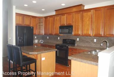 Main picture of 3717 E Oak Grove St