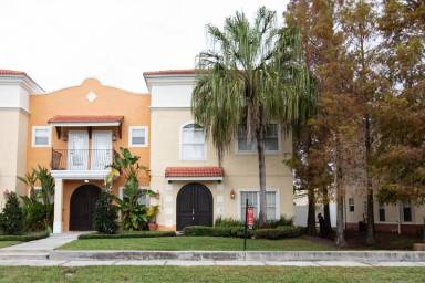 Main picture of 1773 Indiana Ave