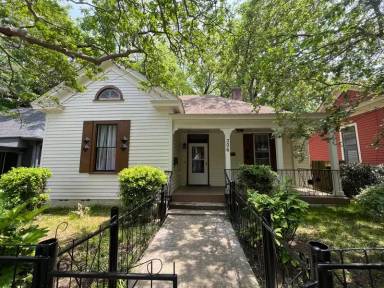 Main picture of 306 Linden Ave