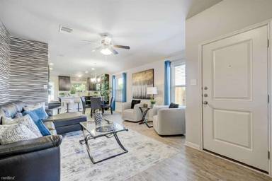 Main picture of 1404 Walden Pond Dr