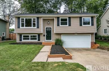 Main picture of 441 Ridgewood Dr