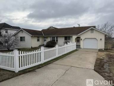 Main picture of 1605 S 8th St