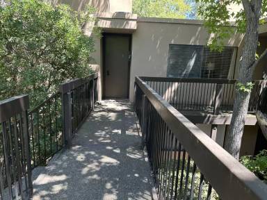 Main picture of 608 Woodside Sierra
