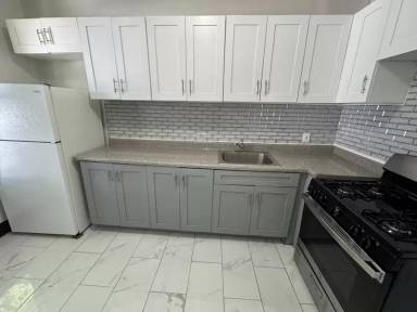 Main picture of 45 Treacy Ave