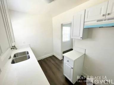 Main picture of 2520 Folsom St