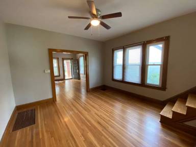 Main picture of 152 W Pacemont Rd