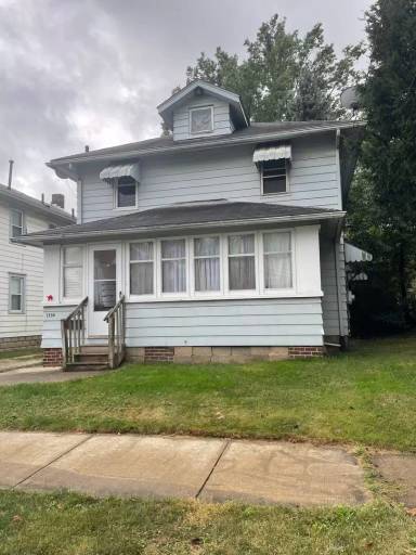 Main picture of 210 Flint Ave