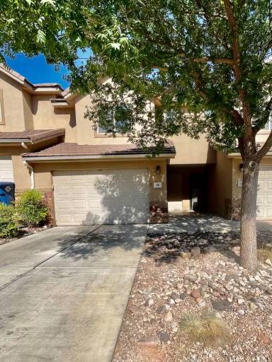 Main picture of 1000 E Bluff View Dr
