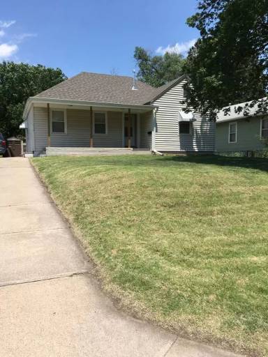 Main picture of 716 Bertrand St