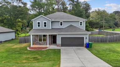 Main picture of 2054 Maplewood Way