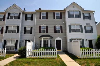 Main picture of 8630 Neuse Landing Ln