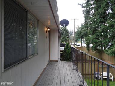 Main picture of 6321 Broadway