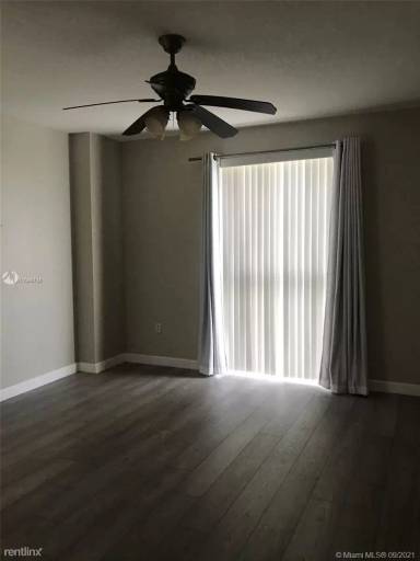 Main picture of Downtown Dadeland Apartments