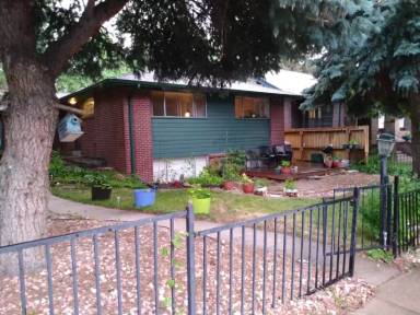 Main picture of 660 N Ogden St
