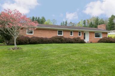 Main picture of 106 Caubleville Dr