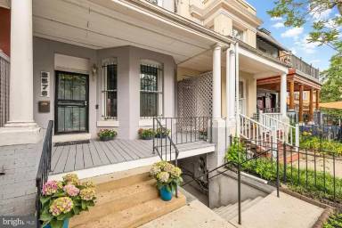Main picture of 3576 13th St NW