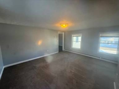 Main picture of 57 Elm St