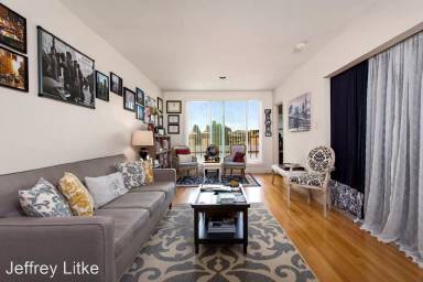 Main picture of 667 Portola Dr