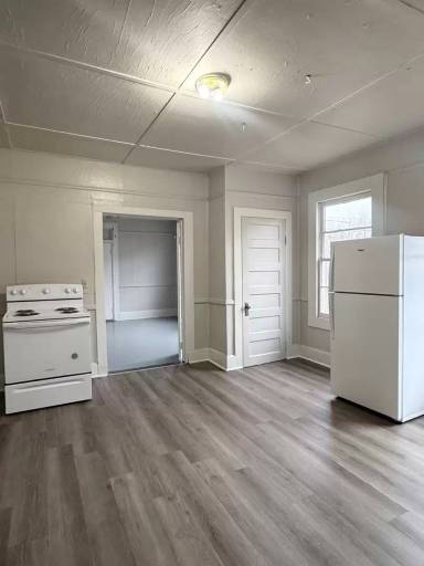Main picture of 1610 3rd Ave
