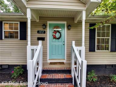 Main picture of 162 N Smallwood Pl