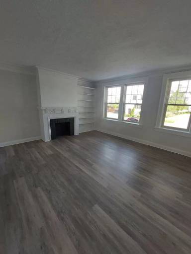 Main picture of Twin Oaks Crossing Apartments