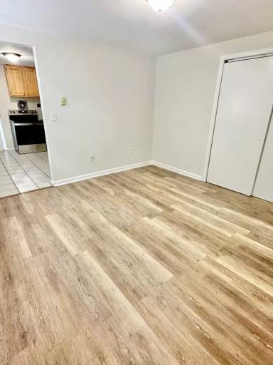 Main picture of 43 Lasalle Ct