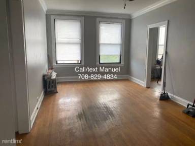 Main picture of 7902 S Paulina St
