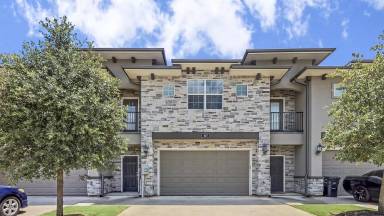 Main picture of 407 Kate Ln
